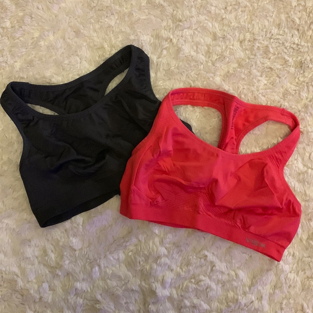 Women’s sports bras